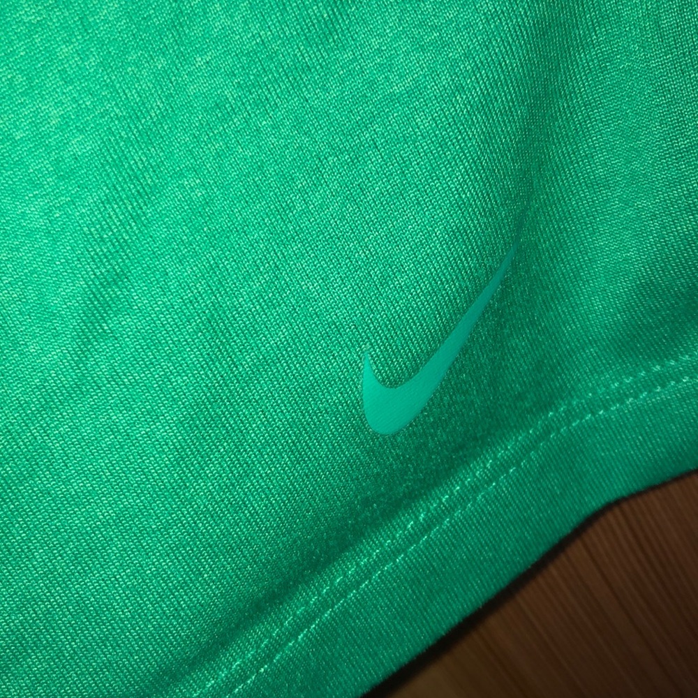 Nike tank